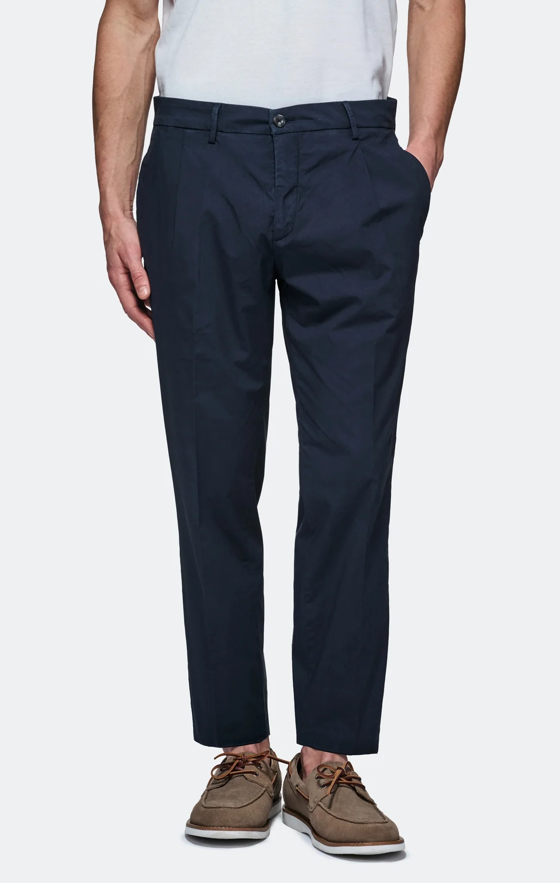 Pantalone con pence in cotone popeline